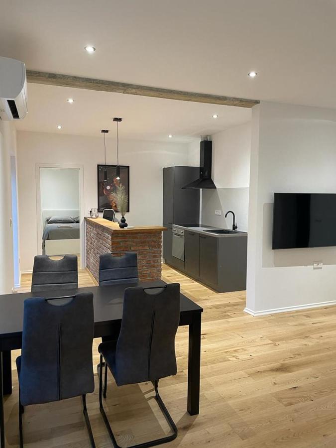 Aegida Beachfront Apartment Koper Exterior foto